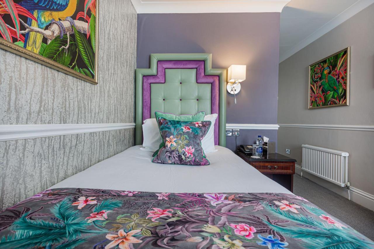 The Crown Hotel, Boroughbridge, North Yorkshire Экстерьер фото