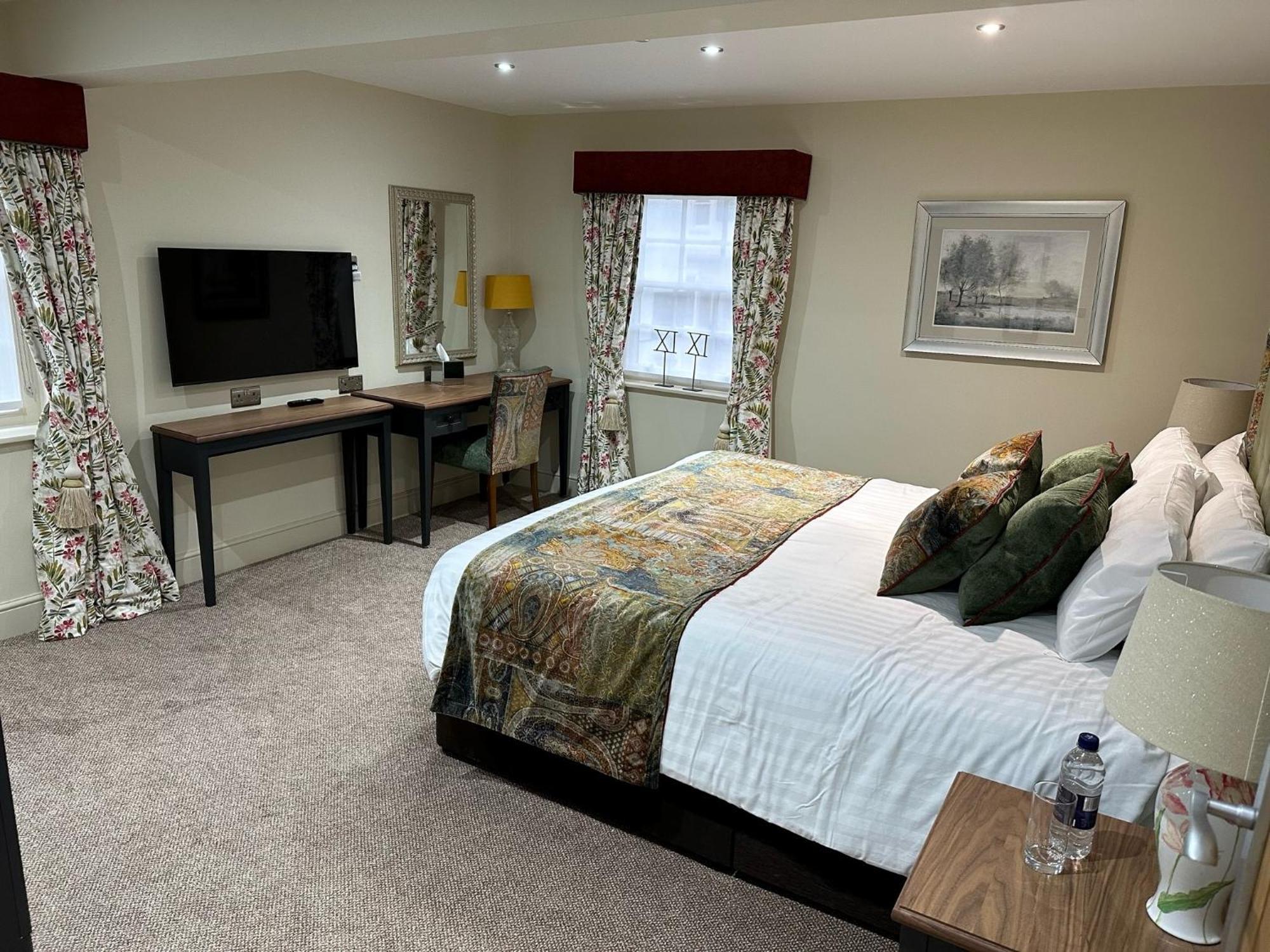The Crown Hotel, Boroughbridge, North Yorkshire Экстерьер фото